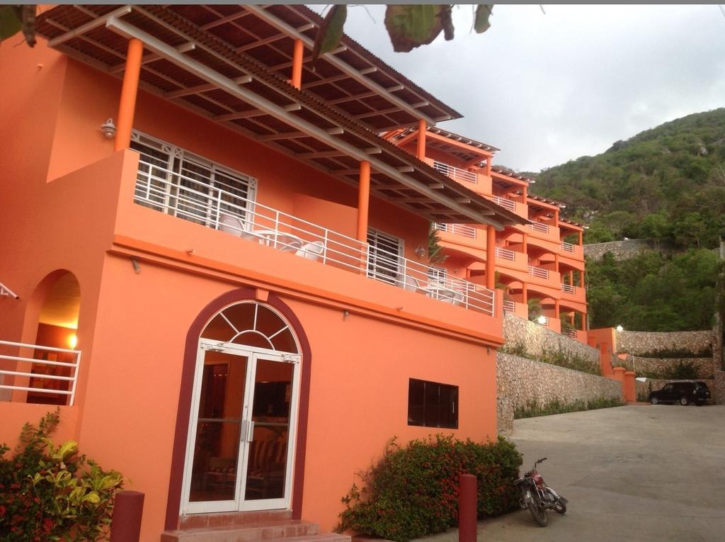 Rival Hotel Cap-Haïtien Exterior foto